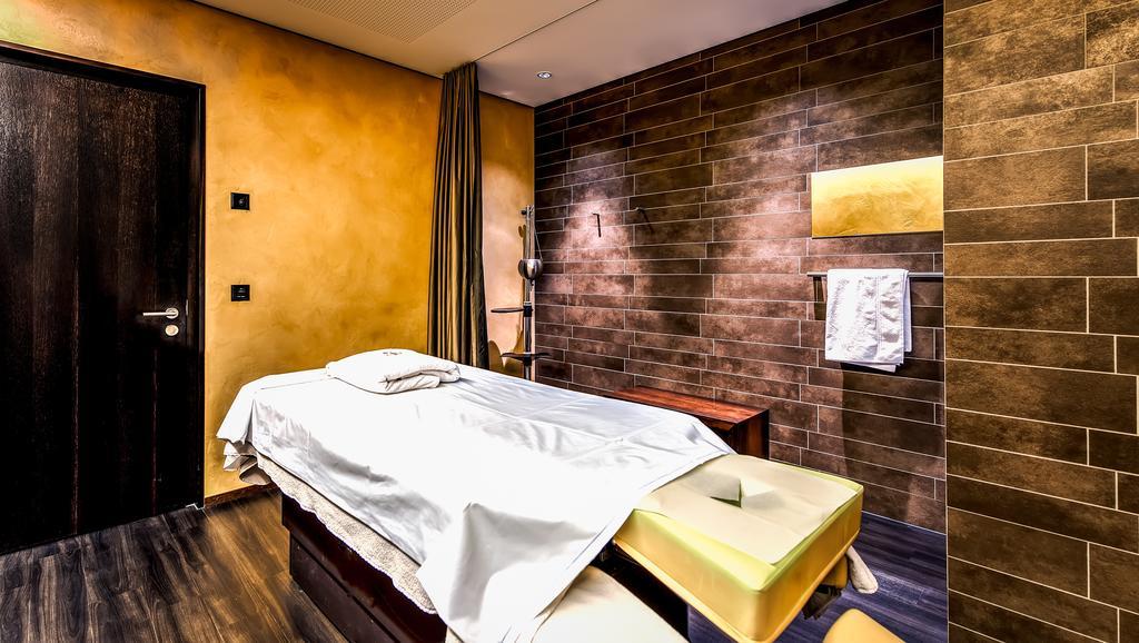 Small Luxury Hotel Wellnesshotel Golfpanorama Lipperswil Luaran gambar