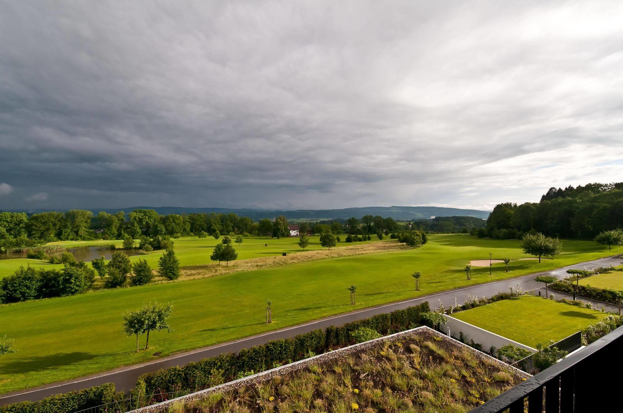 Small Luxury Hotel Wellnesshotel Golfpanorama Lipperswil Luaran gambar